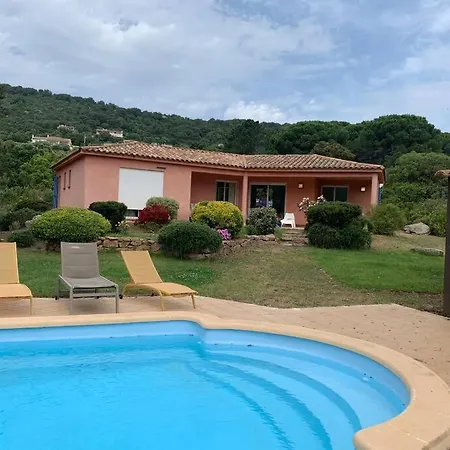 Individuelle Avec Piscine Privee Et Grand Jardin Proche Santa Giulia * Πόρτο Βέκιο
