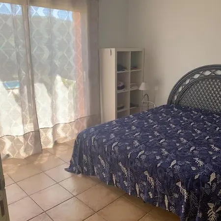 Individuelle Avec Piscine Privee Et Grand Jardin Proche Santa Giulia *