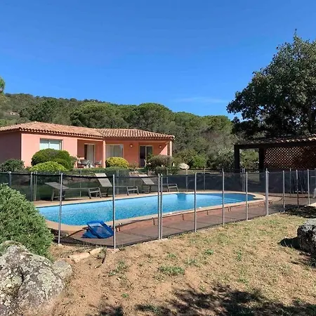 Individuelle Avec Piscine Privee Et Grand Jardin Proche Santa Giulia Vila